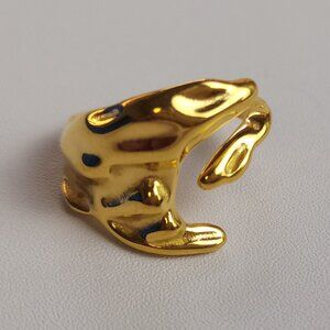 Second-hand women's fashion rings